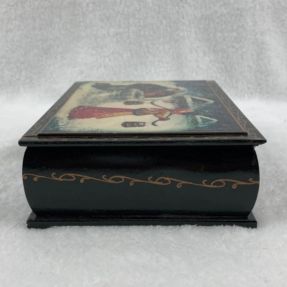 Boyarinoff Russian Lacquer Winter Scene Decorative Tea Box 7” Empty